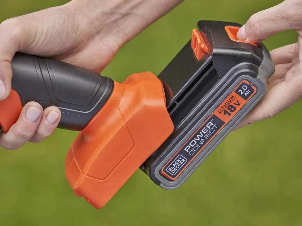 Cisaille à Gazon Et Haies à Batterie Black & Decker B&DBCSS18D1W - Avec Accessoire Taille-haies - SANS BATTERIE NI CHARGEUR – Image 2