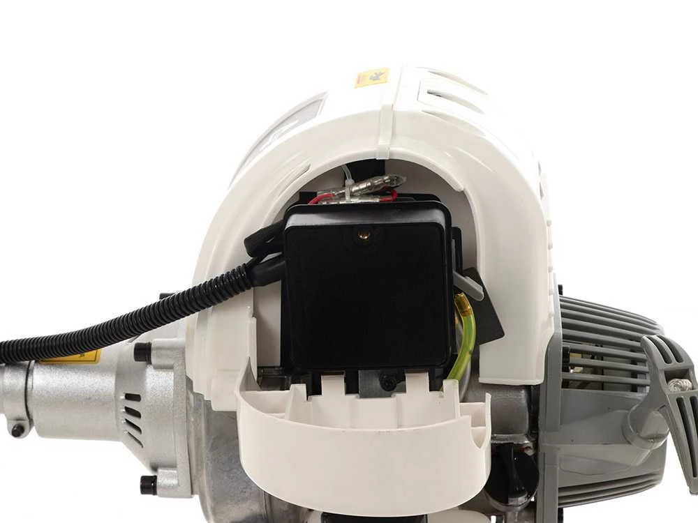 Débroussailleuse à Essence 4 Temps Blackstone BC4S 320 DH Avec Guidon à Double Poignée – Image 12