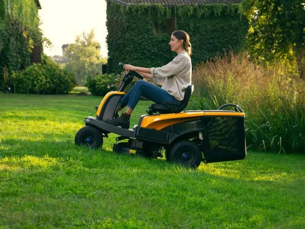 Rider Tracteur Tondeuse Stiga SWIFT 372e - Batteries EPower - Largeur De Coupe 72 Cm â Image 17