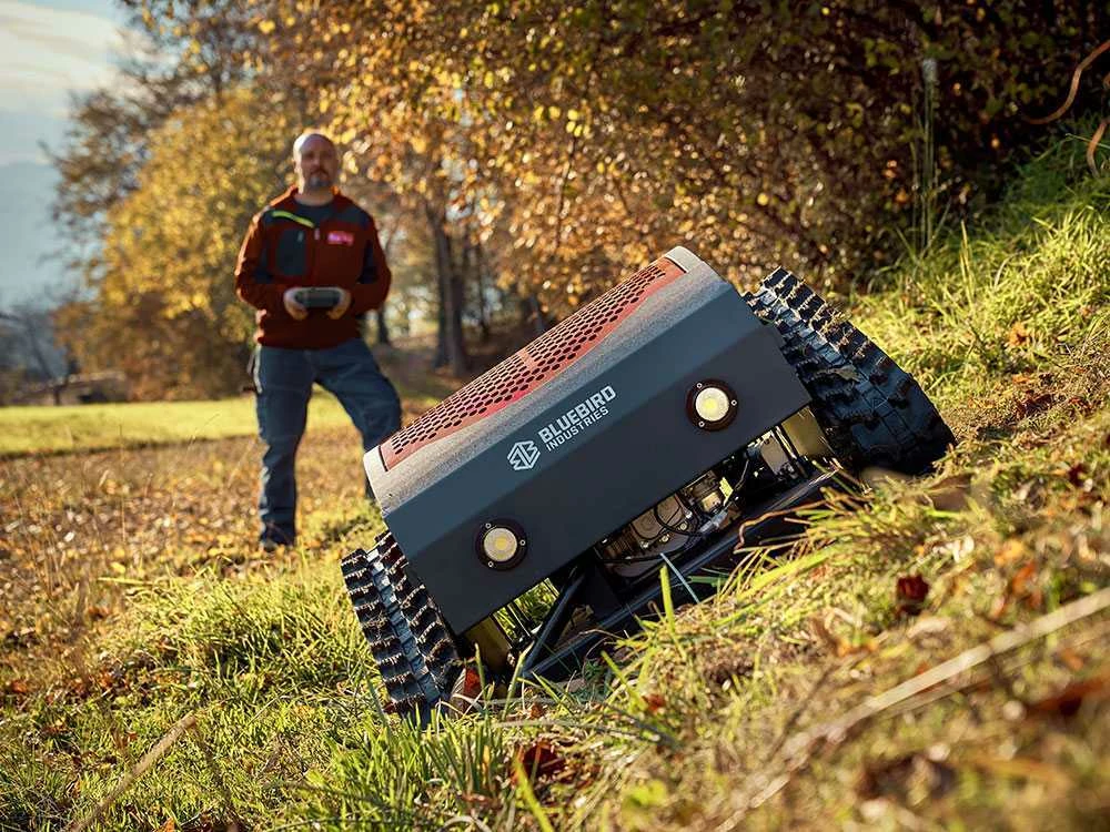 Robot Tondeuse Débroussailleuse Radiocommandé Hybride BlueBird FM 23-53 – Image 2