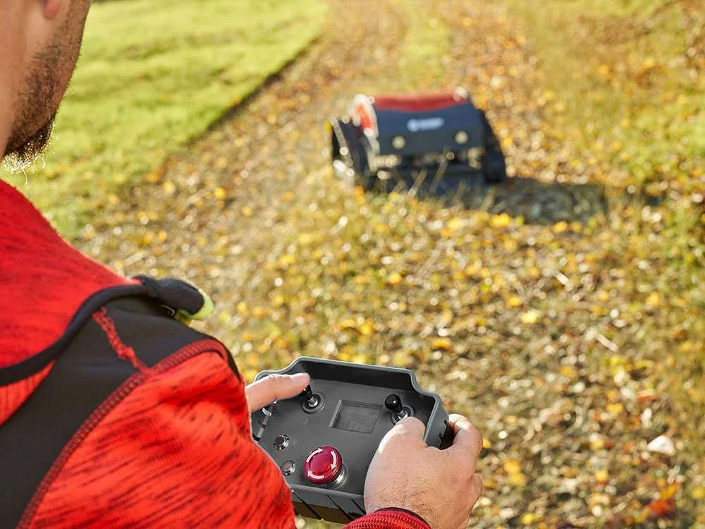 Robot Tondeuse Débroussailleuse Radiocommandé Hybride BlueBird FM 23-53 – Image 3