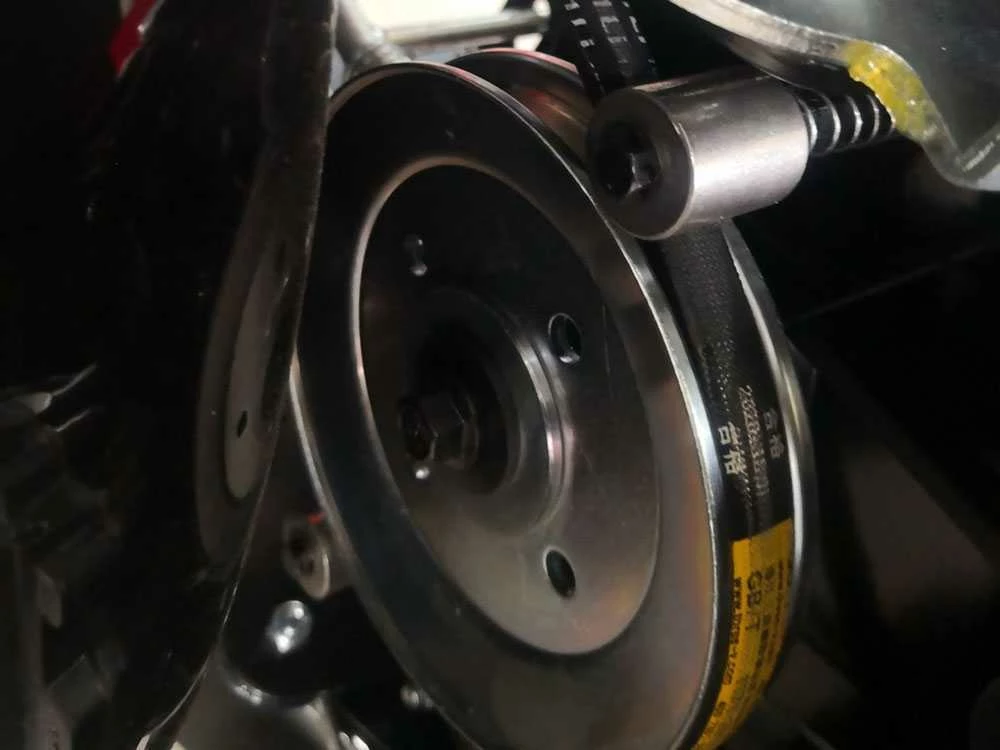 Tondeuse Autoportée GeoTech MR 61 Mini Rider - Moteur De 196cm3 Avec Démarrage électrique – Image 19