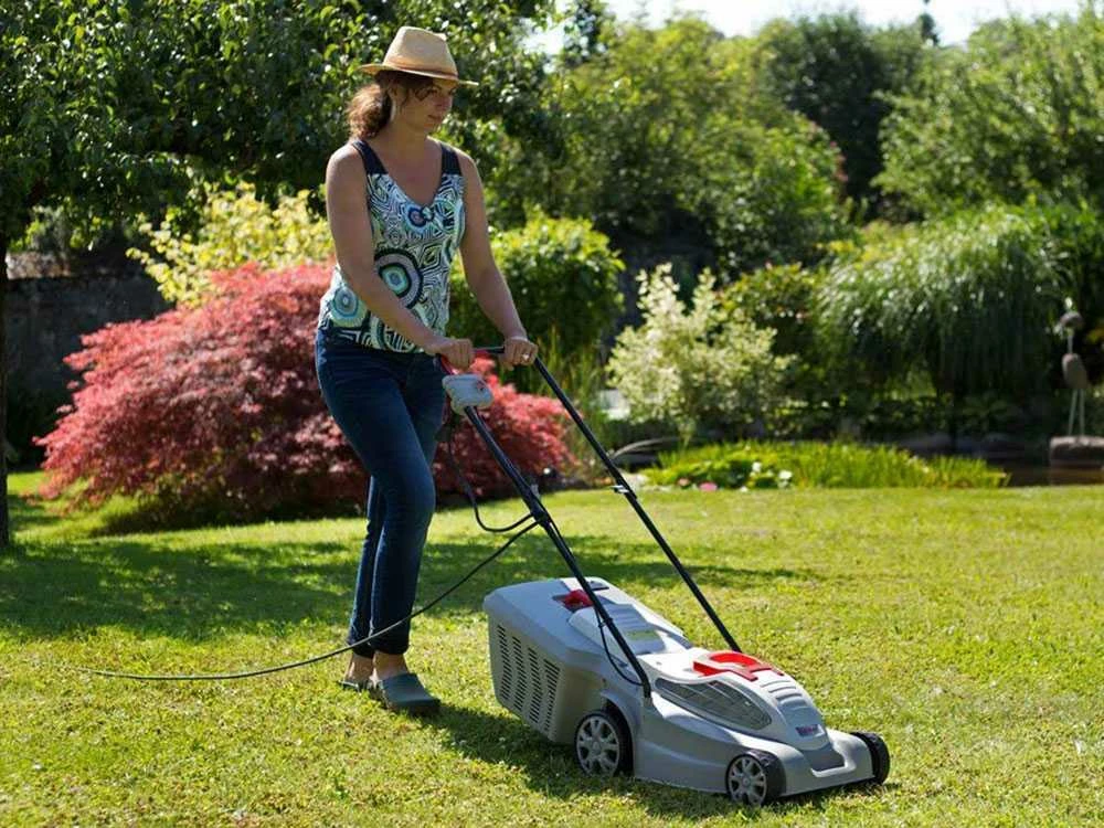 Tondeuse électrique 1400W IKRA IERM 1434 - Bac De 35 L + éjection Postérieure - 34 Cm – Image 9