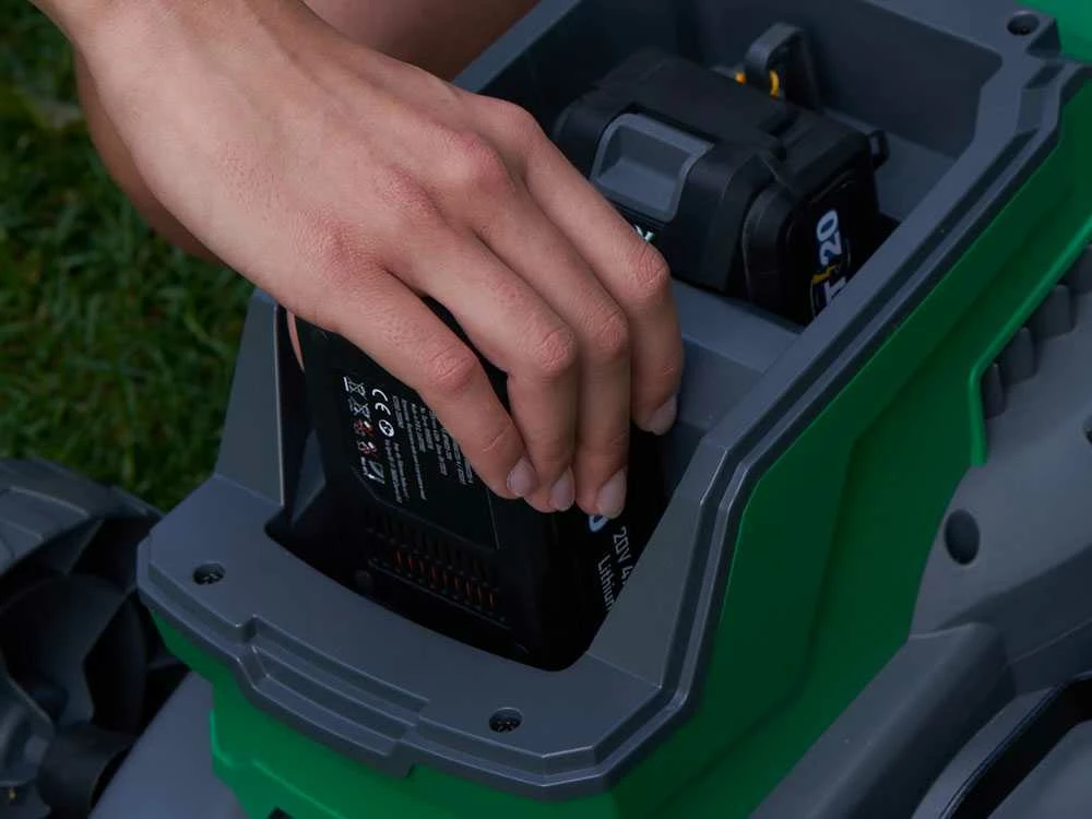 Tondeuse à Poussée à Batterie RIBIMEX PRBAT20-TON33 - Batterie De 20V 4Ah - Largeur De Coupe 34 Cm – Image 17