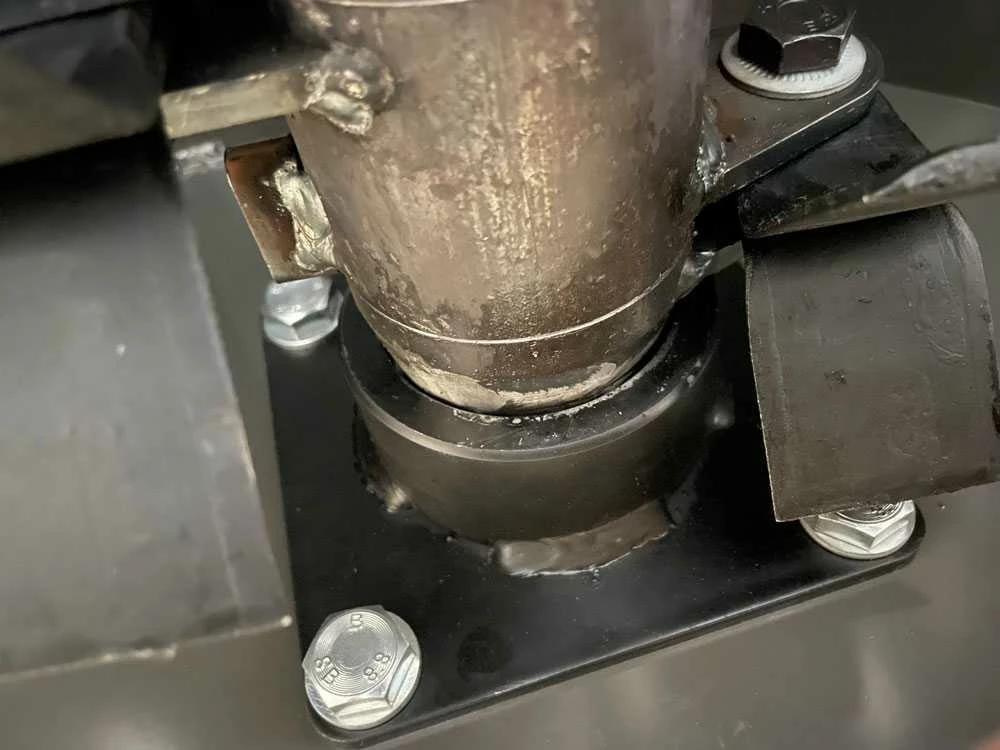 Tracteur Tondeuse électrique CaRINO - Moteur à Batterie 48V/200 Ah - Largeur De Coupe 110 Cm – Image 19