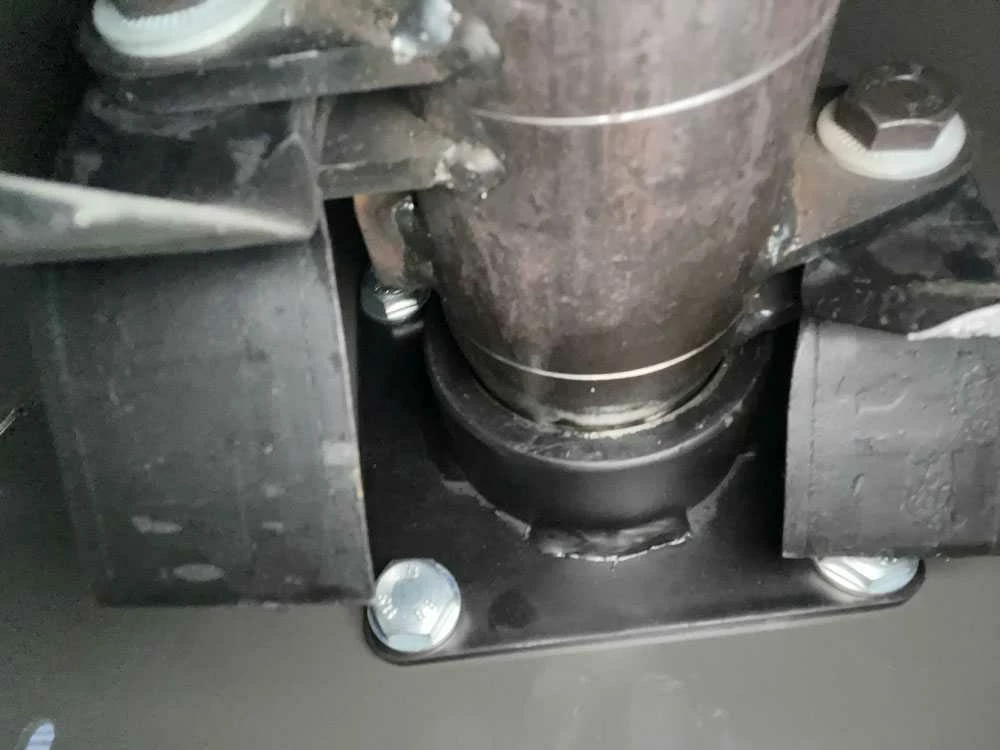 Tracteur Tondeuse électrique CaRINO - Moteur à Batterie 48V/200 Ah - Largeur De Coupe 110 Cm – Image 20